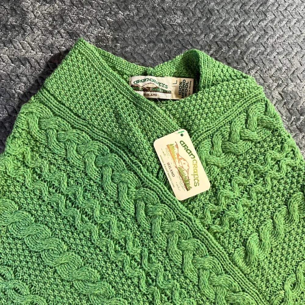 NWT Aran Crafts Kids Green Marl Merino Wool Poncho L Made in Ireland Cable Knit